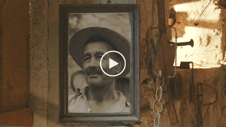 Play_Pauleto's-Theater.jpg